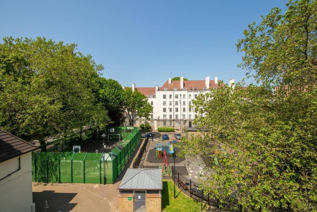 Charming 2 Bedroom Flat In The Heart Of Kings Cross, 런던 외부 사진