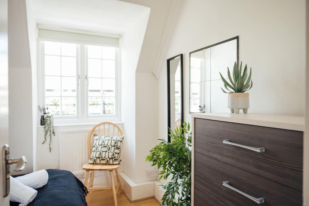 Charming 2 Bedroom Flat In The Heart Of Kings Cross, 런던 외부 사진