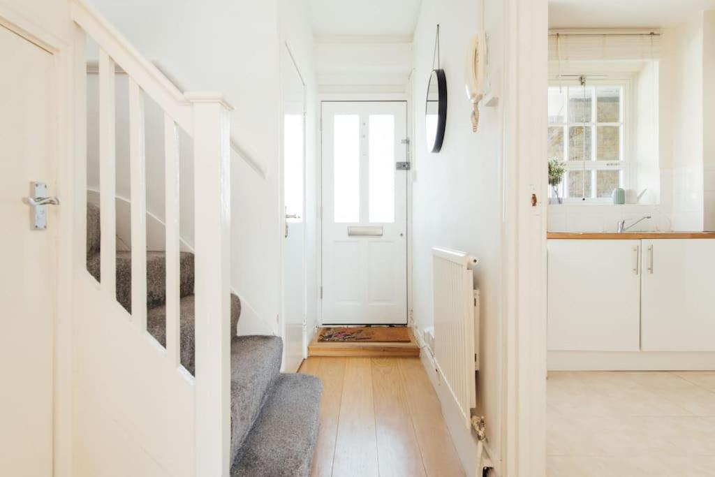 Charming 2 Bedroom Flat In The Heart Of Kings Cross, 런던 외부 사진