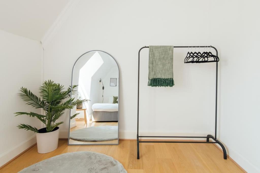 Charming 2 Bedroom Flat In The Heart Of Kings Cross, 런던 외부 사진