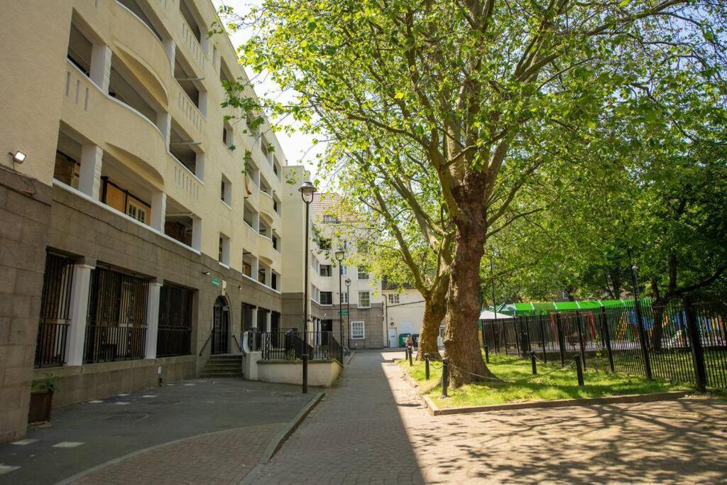 Charming 2 Bedroom Flat In The Heart Of Kings Cross, 런던 외부 사진