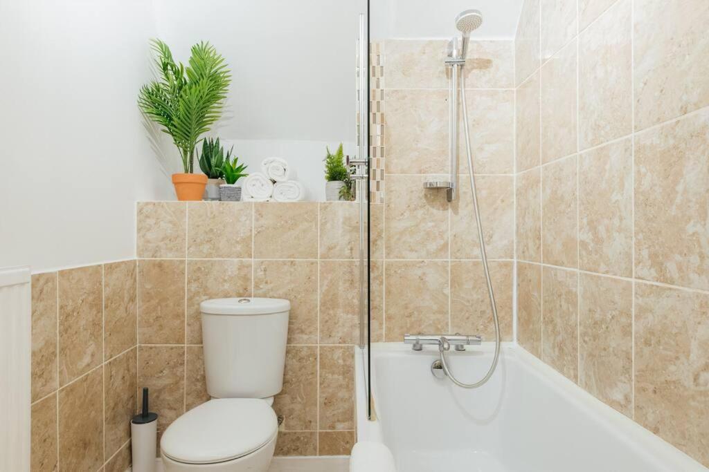 Charming 2 Bedroom Flat In The Heart Of Kings Cross, 런던 외부 사진